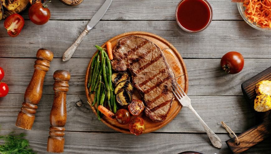 Ayal Alfareej restaurant for all kind of  grilled  meat &chicken &fish